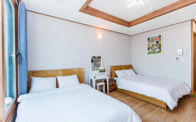 Jeju DK House Pension