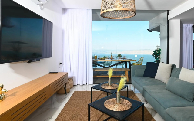 Villa-SELAVI 3 unit complex with infinity pool