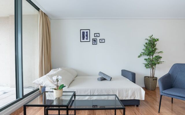 Sydney CBD Self-Contained Studio Apartment (2806PT)