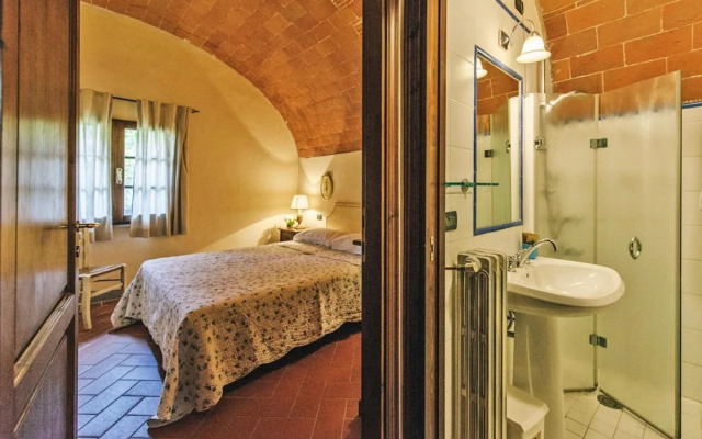 Country House in Tuscany With Pool and Tennis