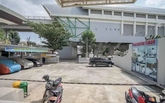 Reddoorz Plus near Palembang Airport 3