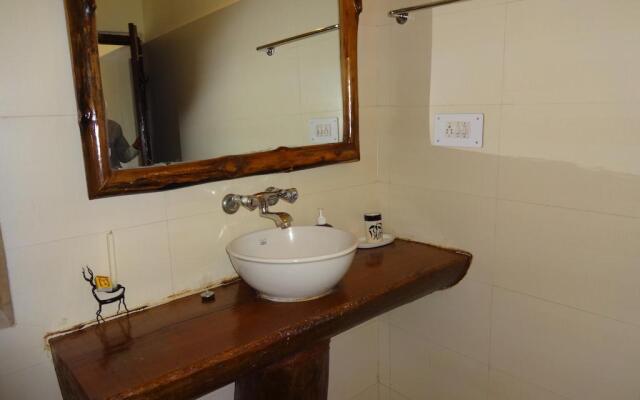 WelcomHeritage Bandhavgarh Jungle Lodge