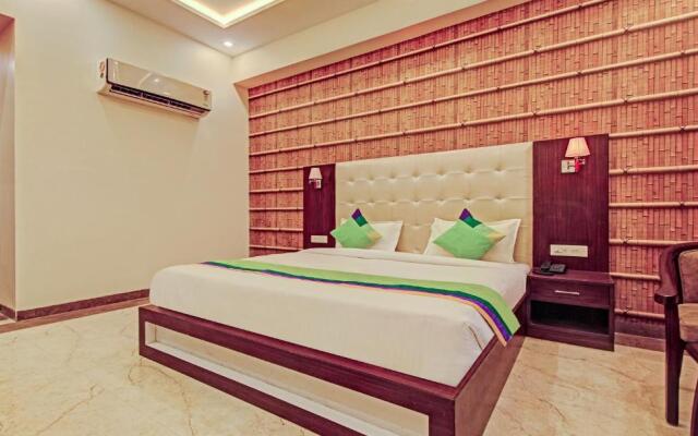 SG Grand by Treebo Hotels