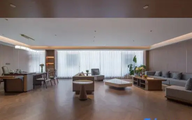 Hawthorn by Wyndham（FenghuangGucheng Visitor Center）