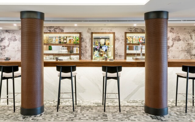 Hotel ILUNION Las Lomas