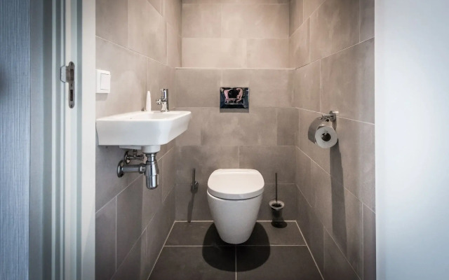 YAYS Amsterdam East by Numa
