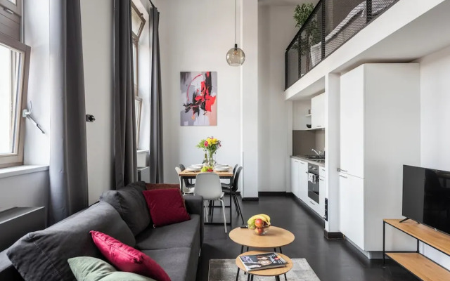 Stylish apartments near center