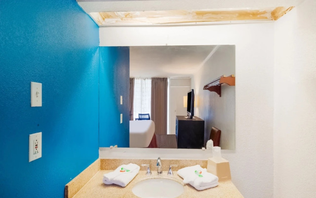 OYO Hotel Jackson North I-55