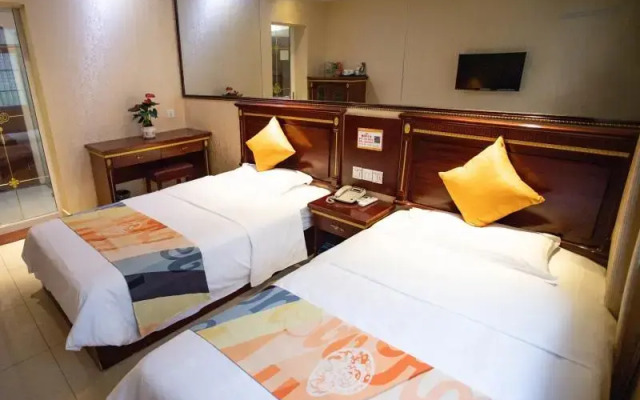 Shell Hefei Chaohu Railway Station Wanda Plaza Hotel