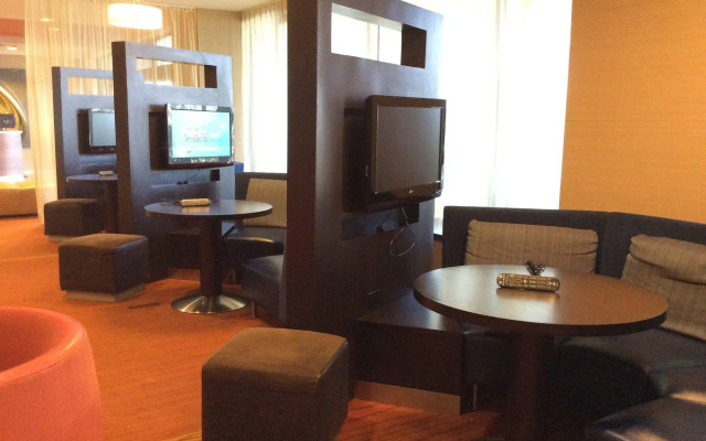 Courtyard New York LaGuardia Airport