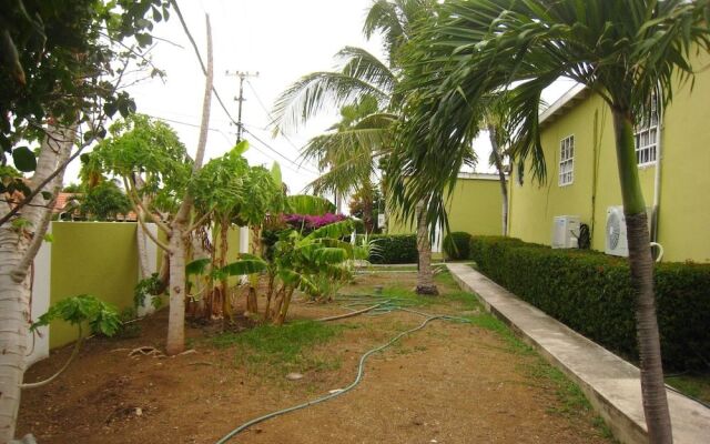 Alablanca Apartments, Residents Inn