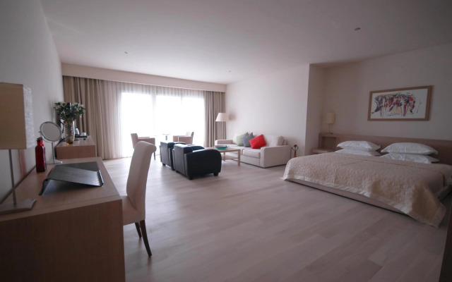 LVZZ Hotel - Boutique Class