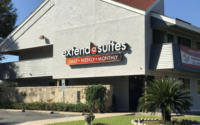 Extenda Suites Mobile North