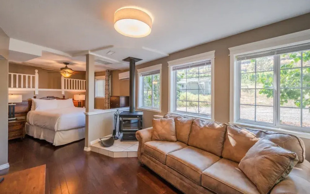 Munson Mountain Estates