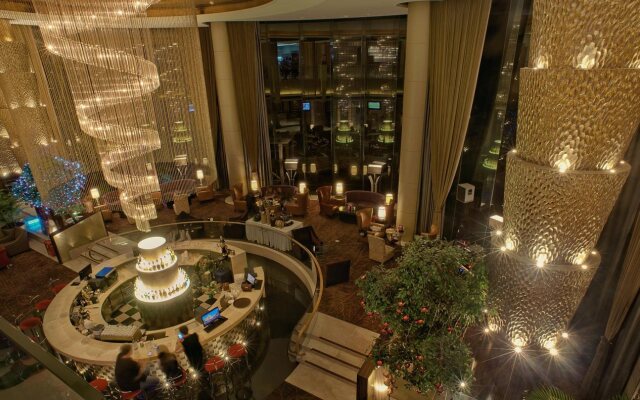 Royal Garden Hotel