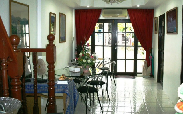 Summer Breeze Inn Hotel
