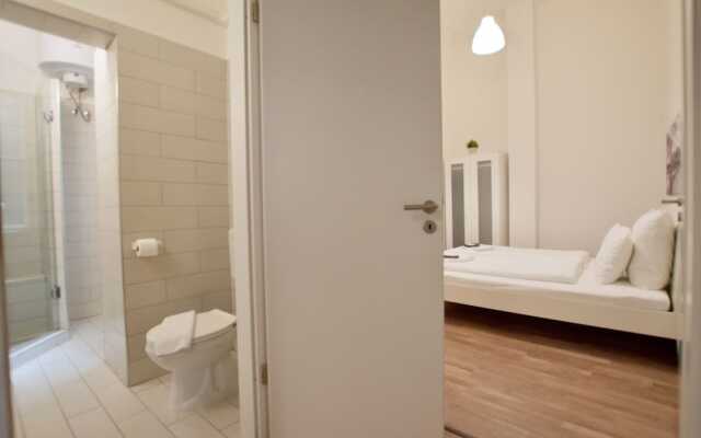 Standard Apartment by Hi5 - Erzsébet blv 29