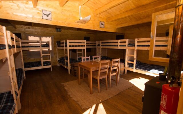 7 Waves Surf Hostel