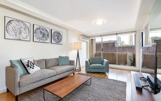 Darlinghurst 21 Crn Furnished Apartment