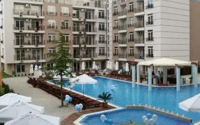 Dawn Park Deluxe Apartments