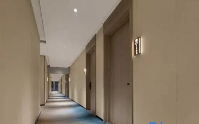 Guoji Hotel (Wanyang Zhongchuangcheng Industrial Zone)