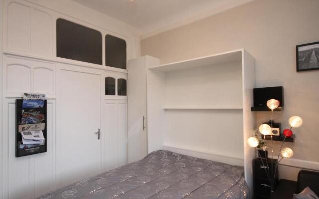 Appartement Mont-Dore, 1 pièce, 3 personnes - FR-1-608-105