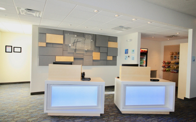Holiday Inn Express & Suites Kirksville - University Area by IHG