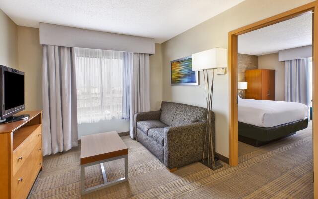 Holiday Inn & Suites Bolingbrook by IHG