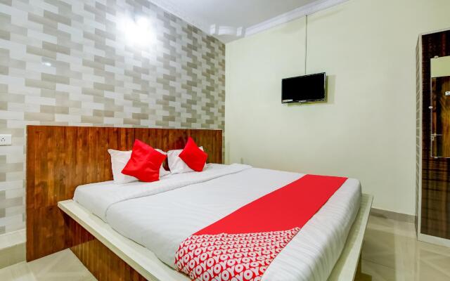 OYO 71936 Hotel Badri Inn & Yatri Niwas