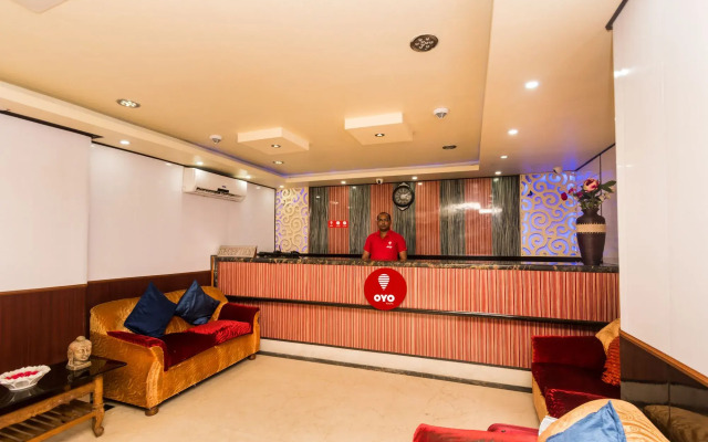 OYO 794 Hotel East Palace