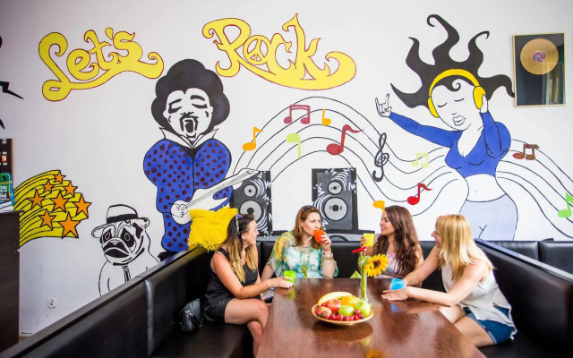 Let's Rock Hostel