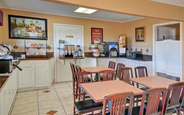 Super 8 by Wyndham Decatur Texas