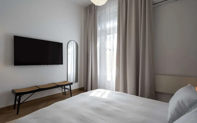 Stunning 3BR Apartment in Bucharest