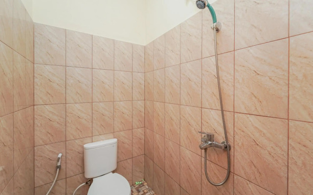 OYO 779 Mn One Residence Syariah Near ITC Cempaka Mas Near Kalbe Farma