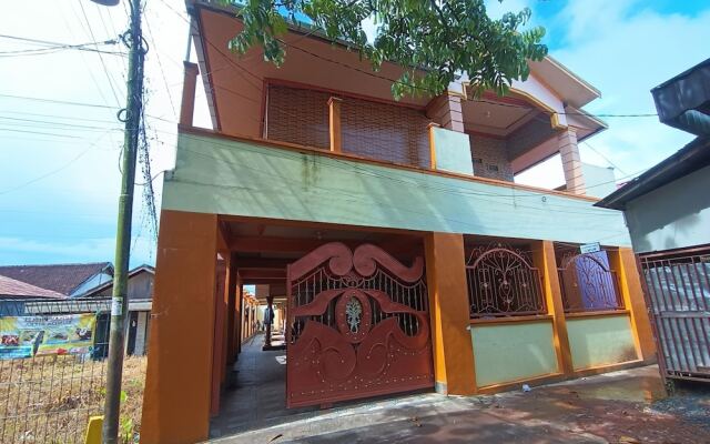 SPOT ON 92458 Azeela Kost Syariah