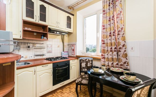 Апартаменты в Большом Кондратьевском пер., 4