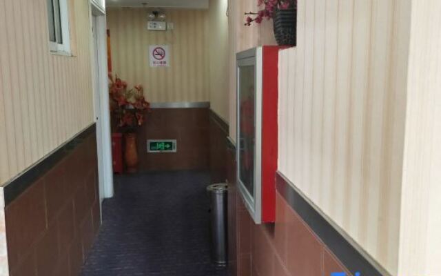 Yuebin Chain Hotel Shanghai Xinqiao