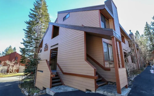 San Sierra 8 by RedAwning