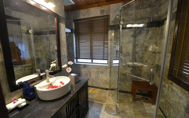 Hoi An Emerald Waters Hotel & Spa
