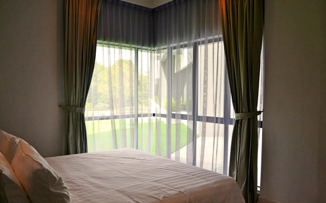 Meru Suites at Meru Valley Resort – Guest Rooms – Ipoh