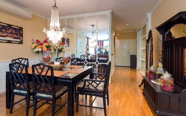 Baan Sanpleon Beachfront Condominium