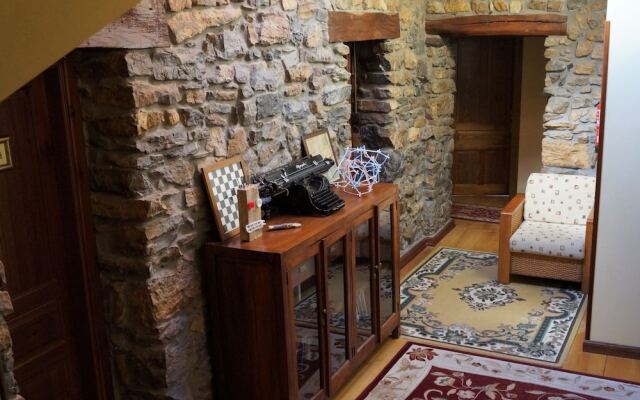 Hotel Rural Palacio Fernández Heres