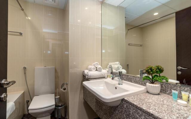 Luxury 300m2 Townhouse. Beach, Gym, Private Pool (2)