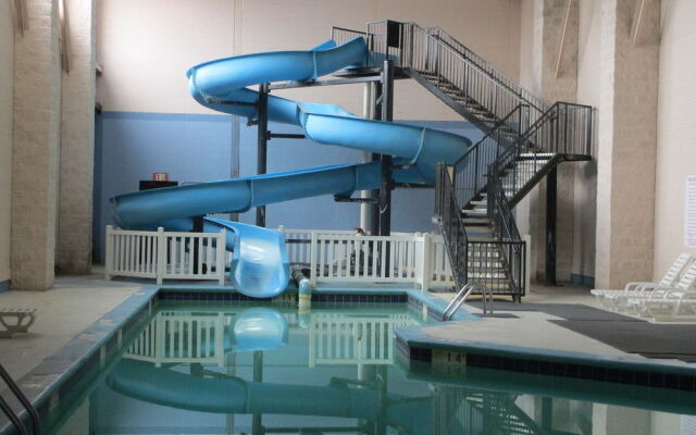 Salina Ambassador Hotel and Conference Center