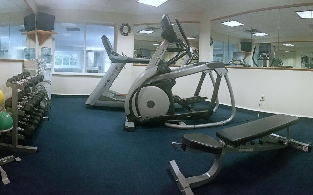 Cherry Tree Inn & Suites