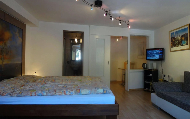 Artist Apartments & Hotel Garni