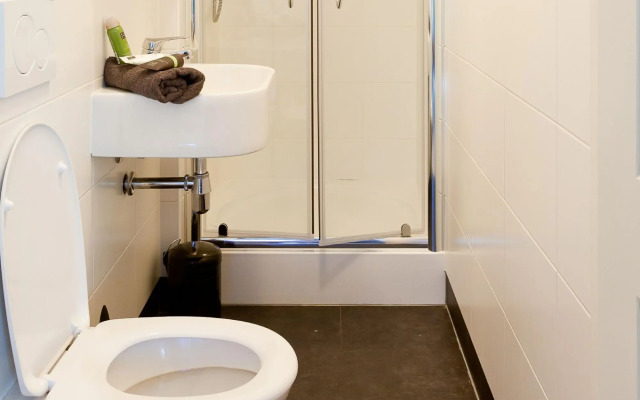 Cozy Chalet With Palet Stove