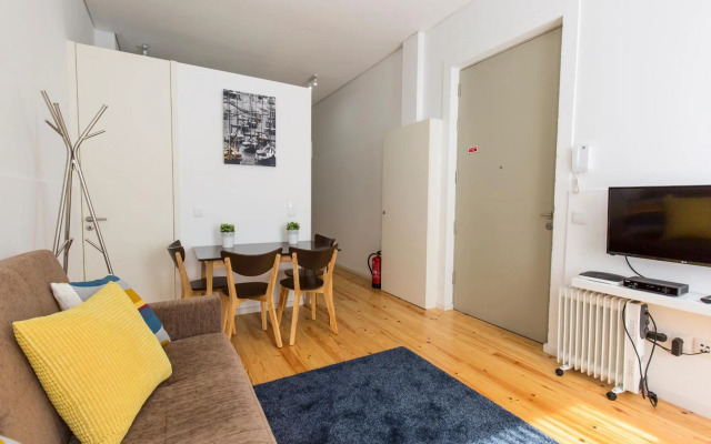 Downtown Porto Bonfim Studio Apt