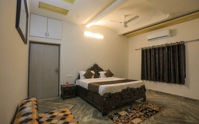 OYO 10286 Home Heritage 3BHK Villa Near Hiran Magri