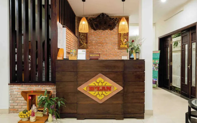 B'Lan Riverside Villa